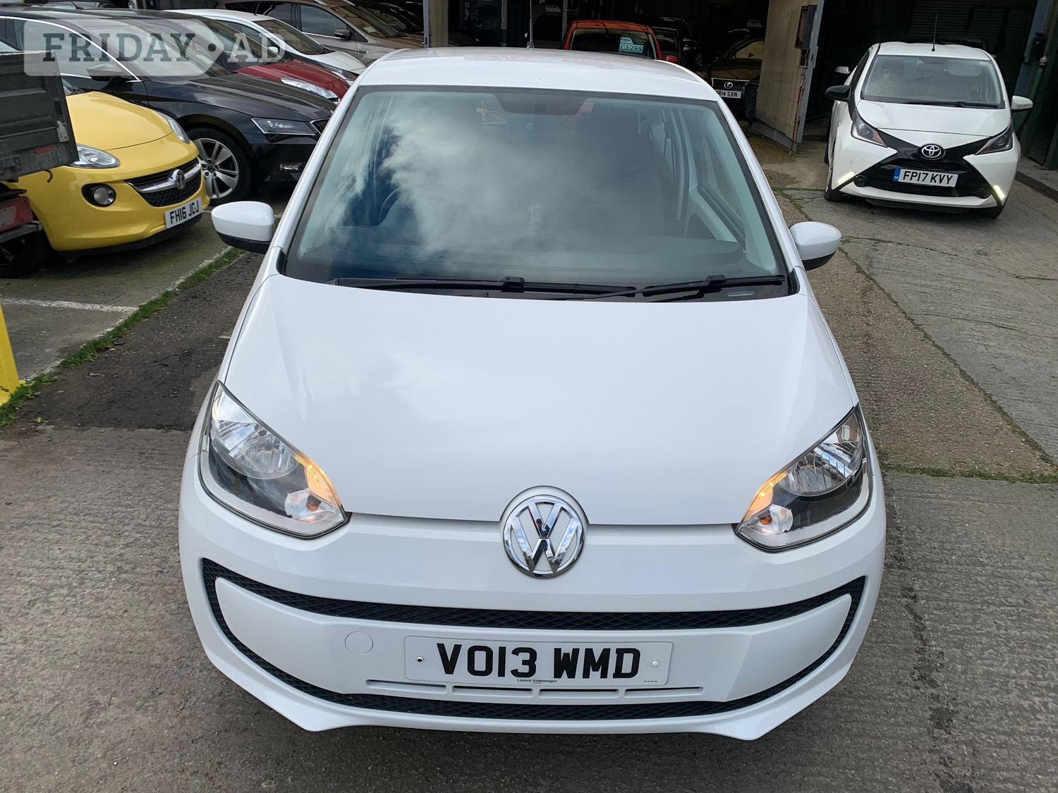 Volkswagen Move Up 2013 - Cars in Gillingham