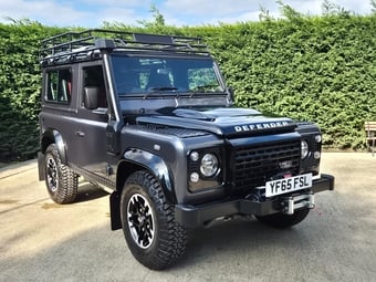 Land Rover Defender 90 2016