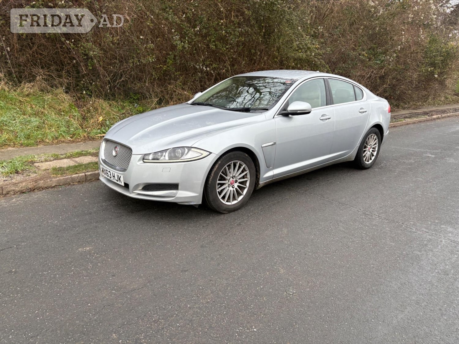 Jaguar XF 2013 in High Wycombe