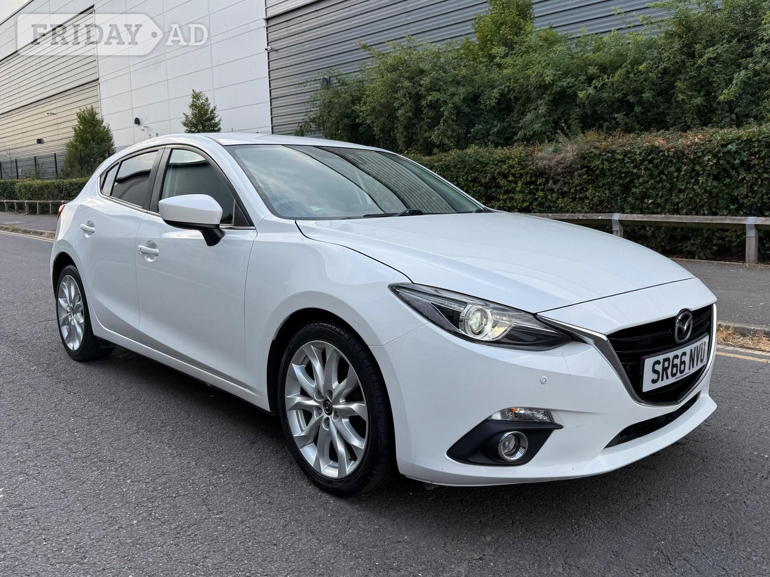 [ berth ]Mazda 3