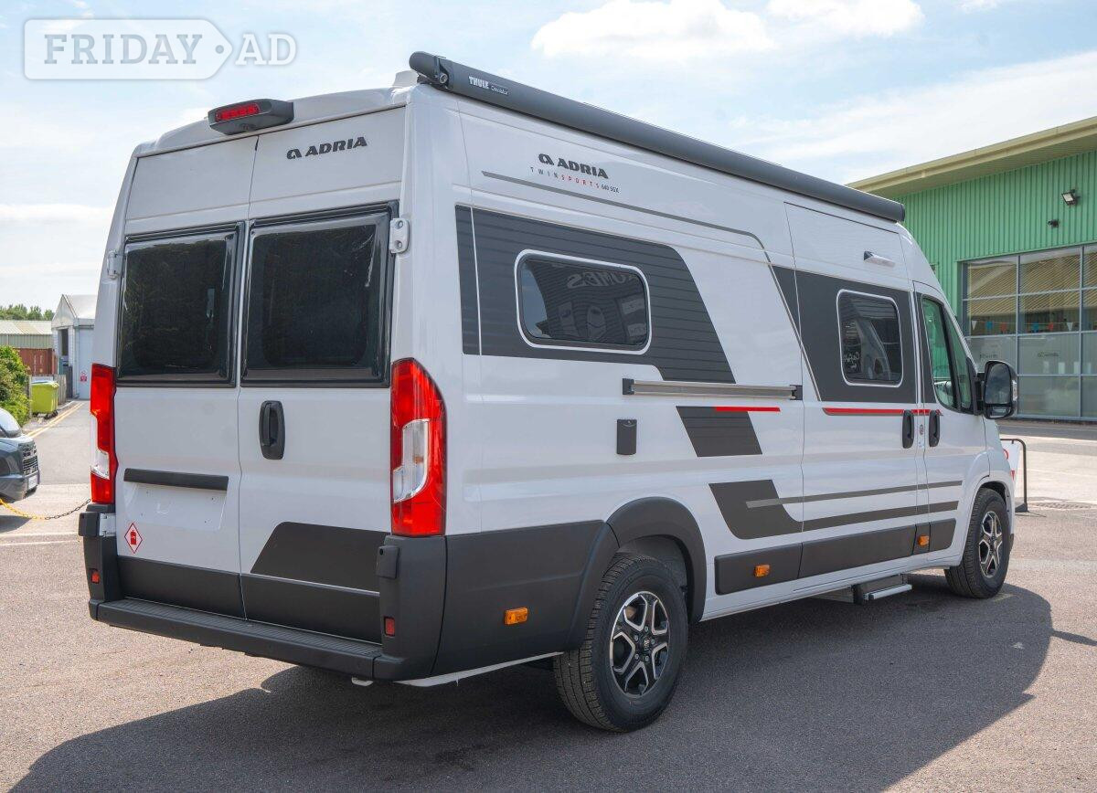 Adria Van Twin Sports 640 SGX Newark