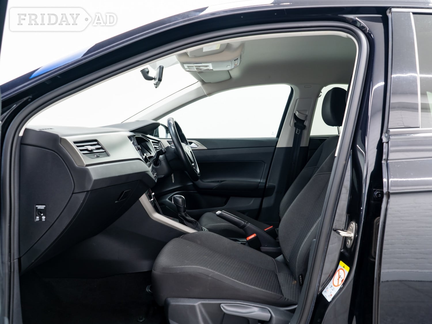Volkswagen Polo 2021 - Cars