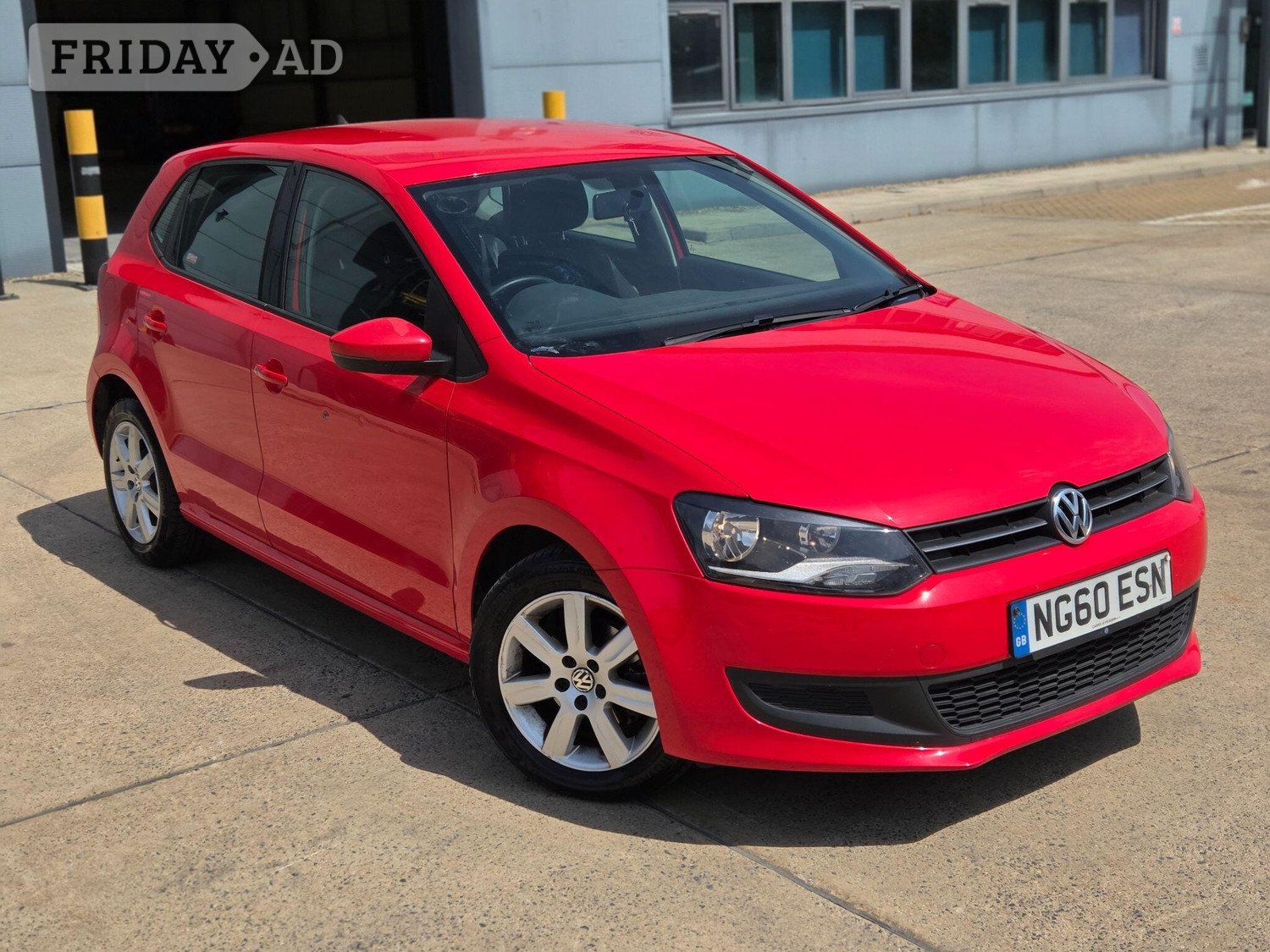 Volkswagen Polo 2011 - Cars