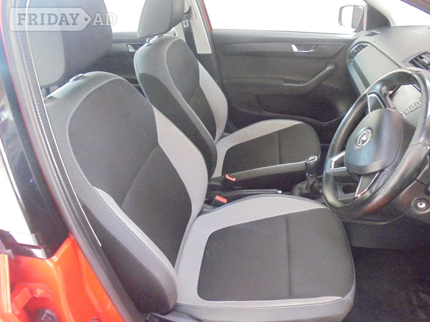Skoda Fabia 2015 - Cars