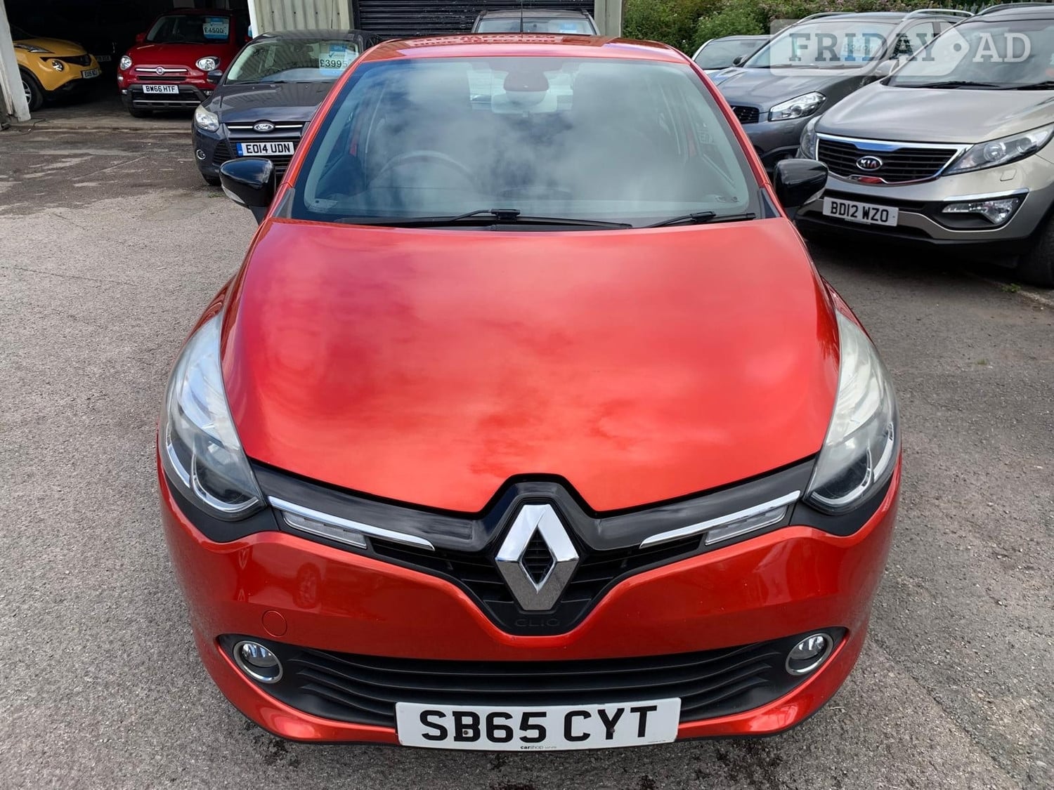 Renault Clio Hengoed