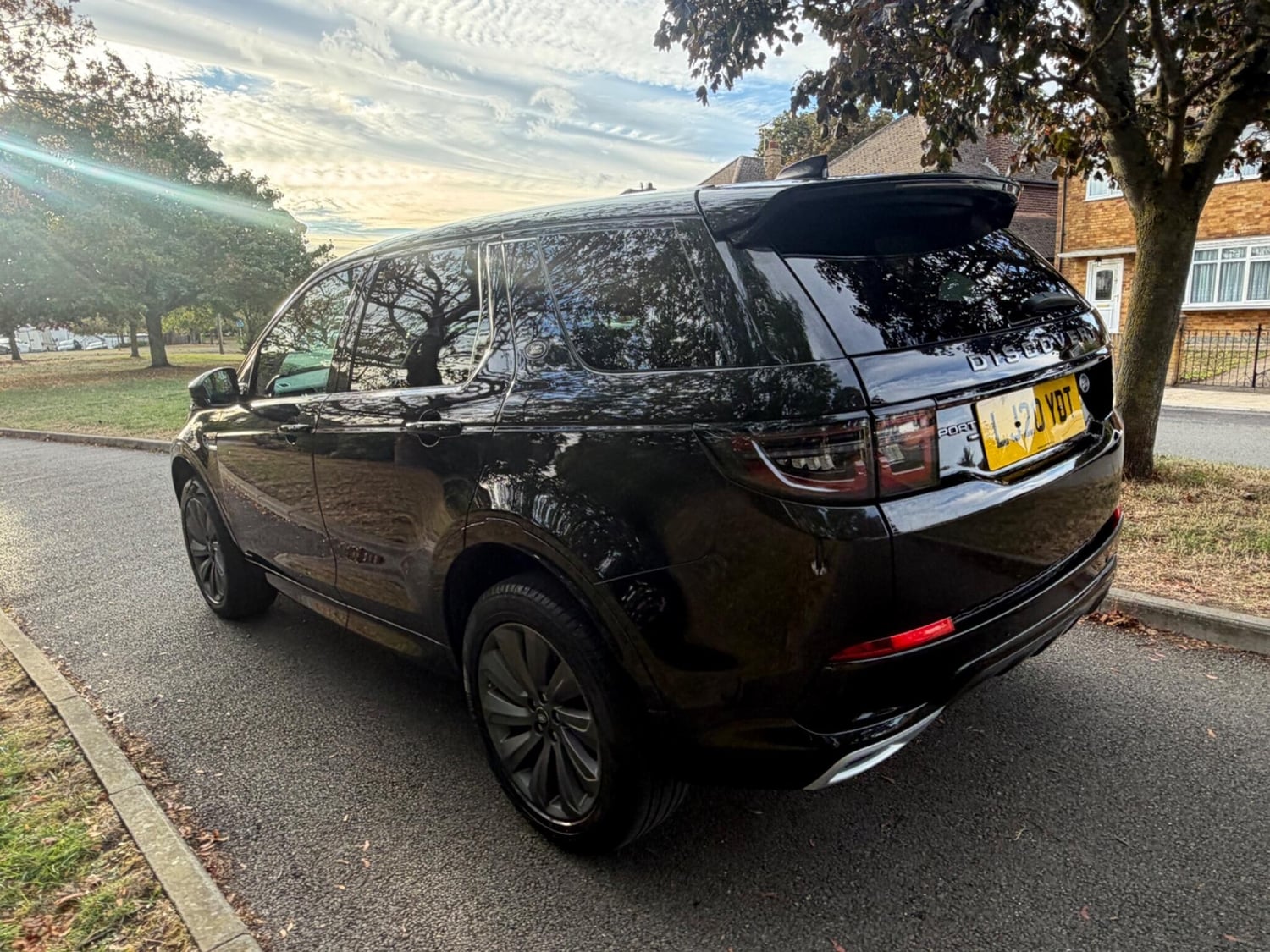 Land Rover Discovery Sport 2020 - Cars in Uxbridge