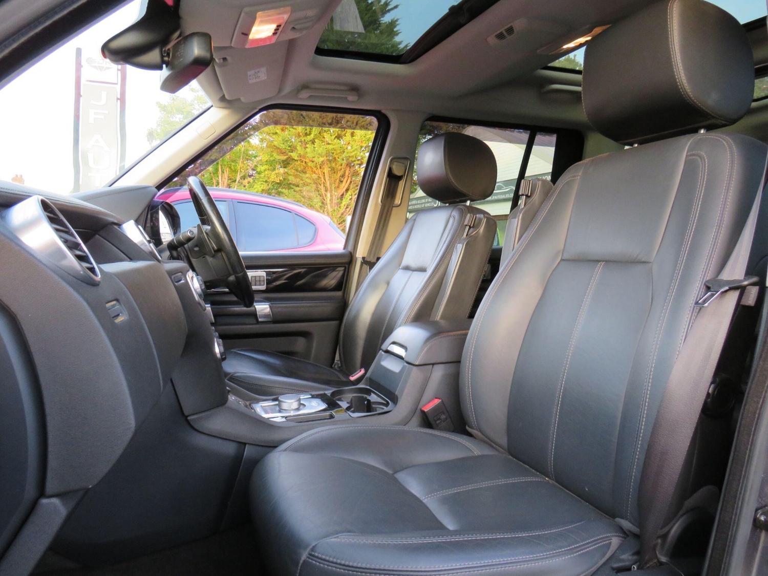 Land Rover Discovery 4 Wadhurst