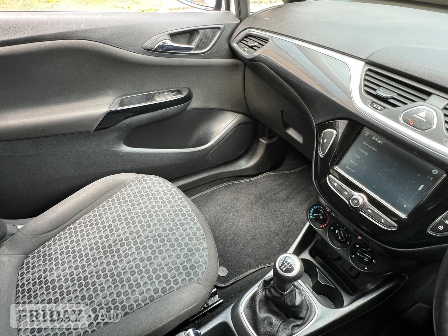 Vauxhall Corsa 2018 - Cars in Halifax