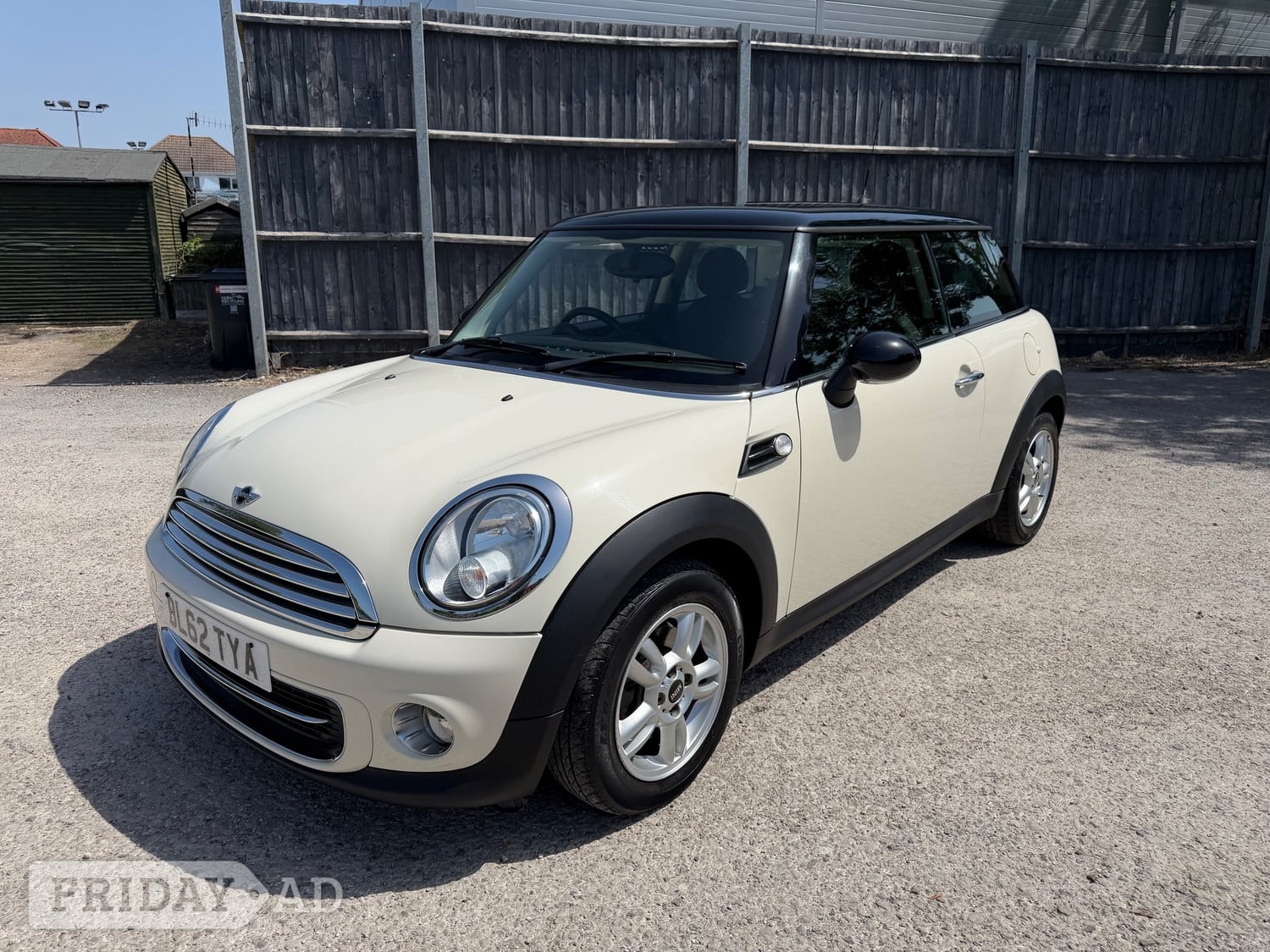 Mini Hatch 2012 in New Milton