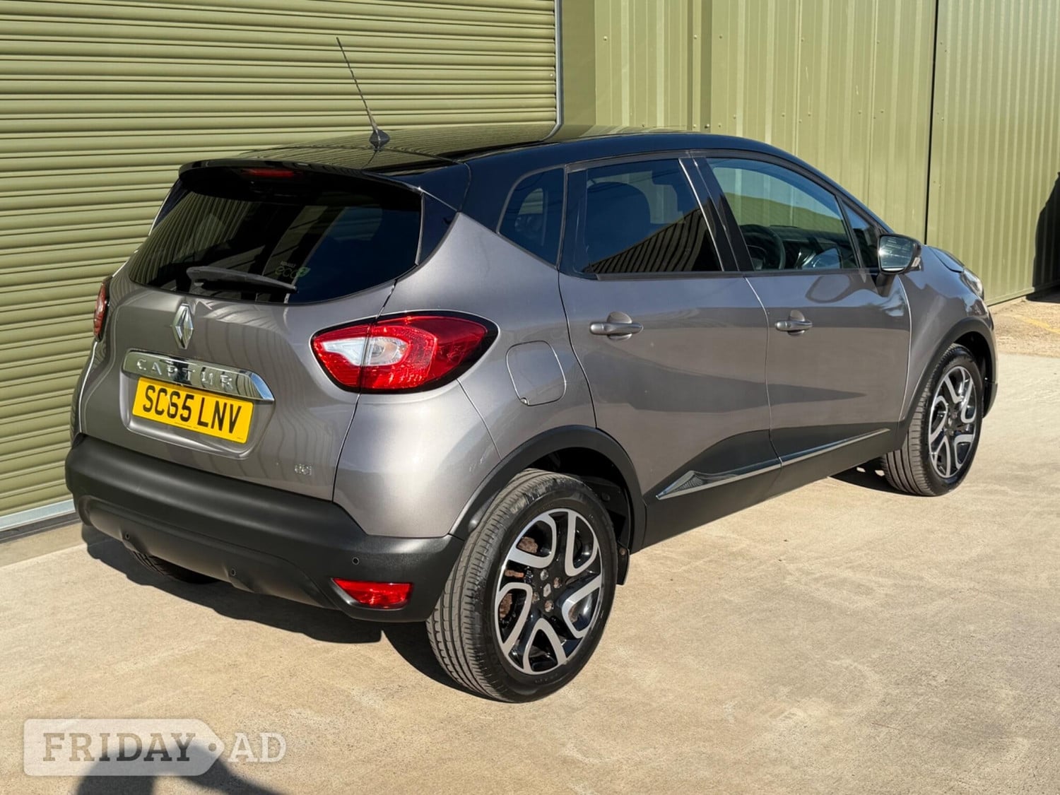 [ berth ]Renault Captur