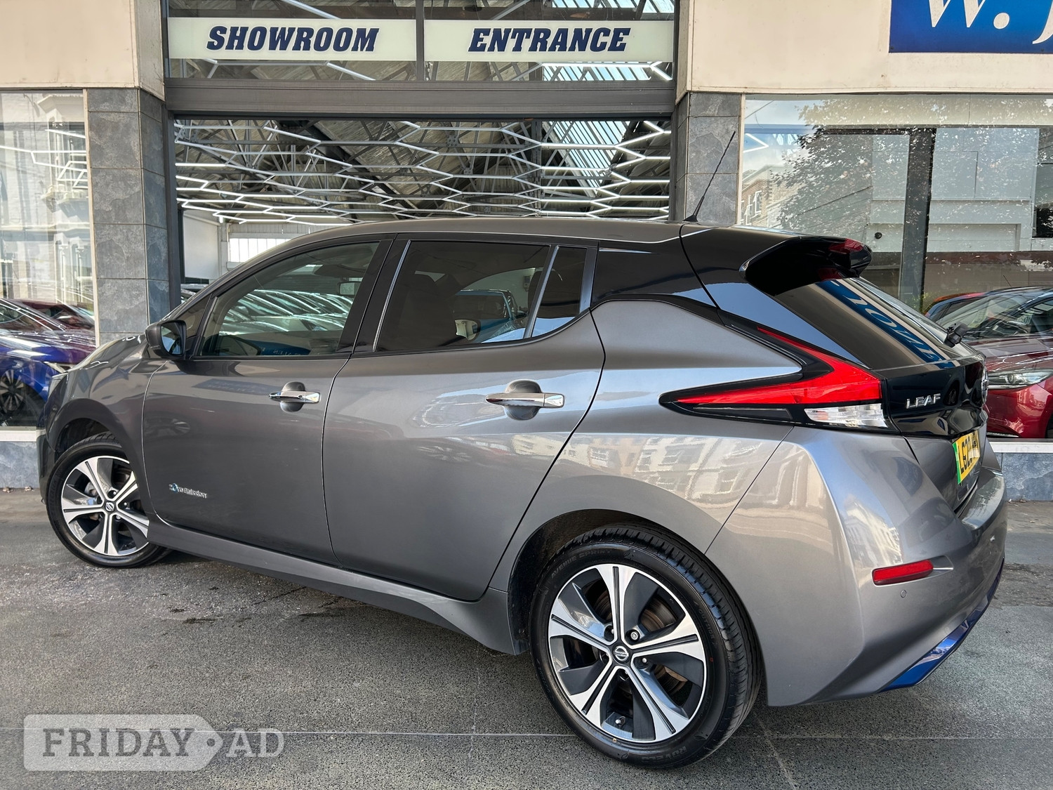 Nissan LEAF 2020 - Cars