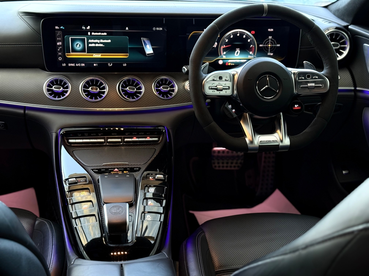 [ berth ]Mercedes-Benz AMG GT