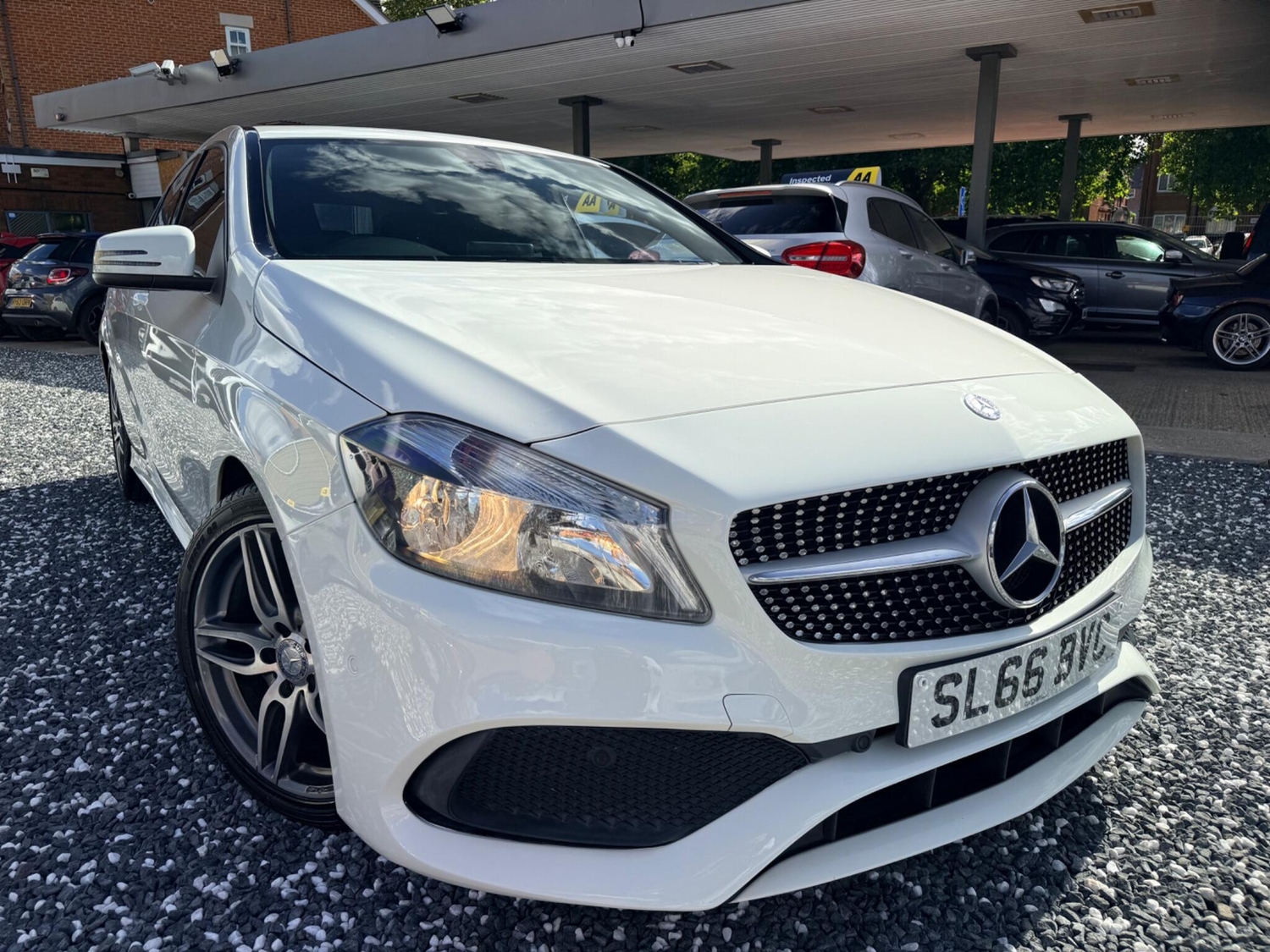 [ berth ]Mercedes-Benz A Class