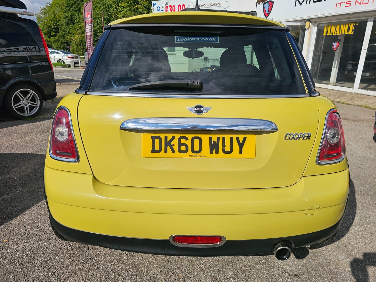 Mini Hatch 2010 - Cars