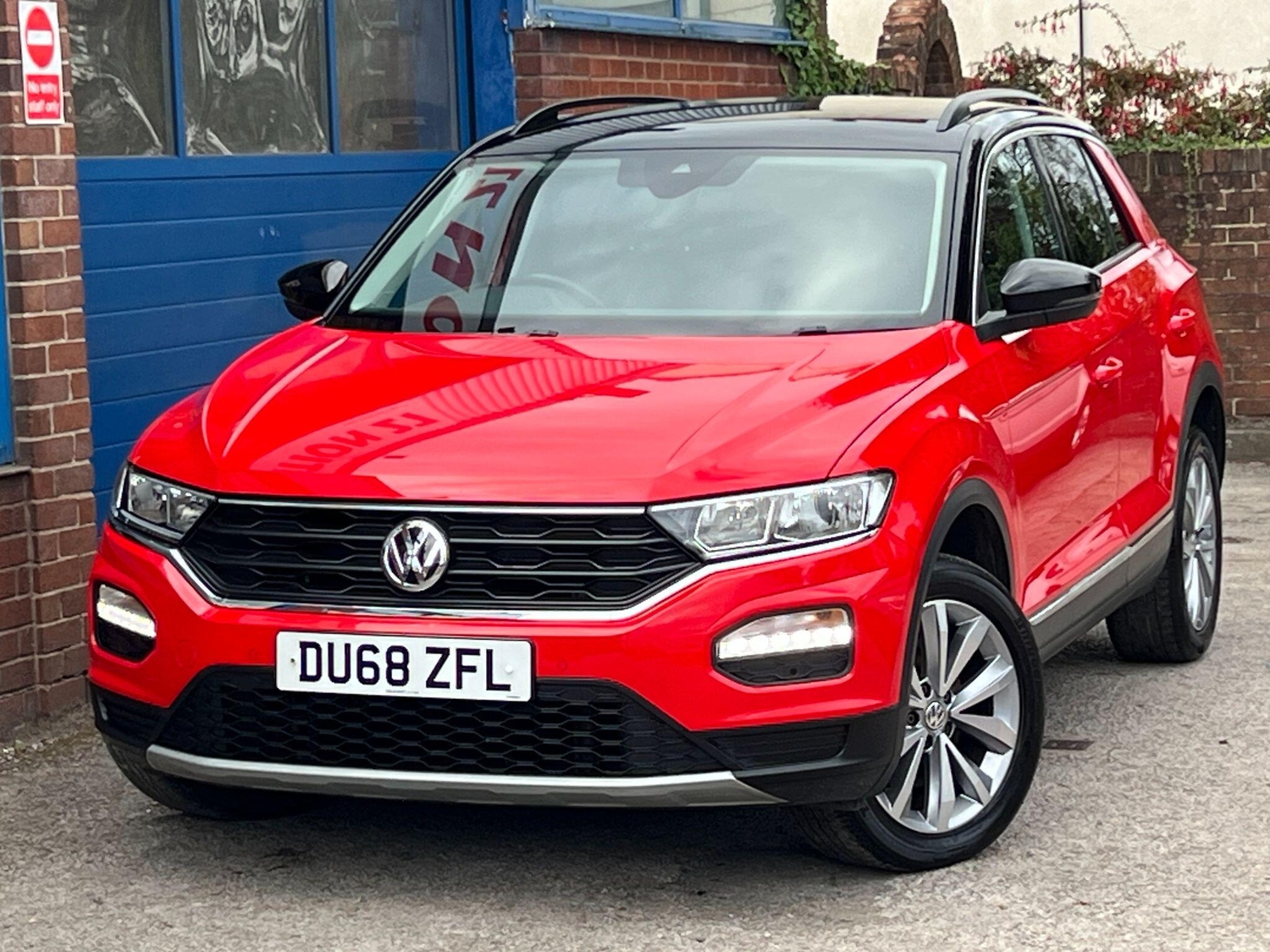 [ berth ]Volkswagen T-Roc