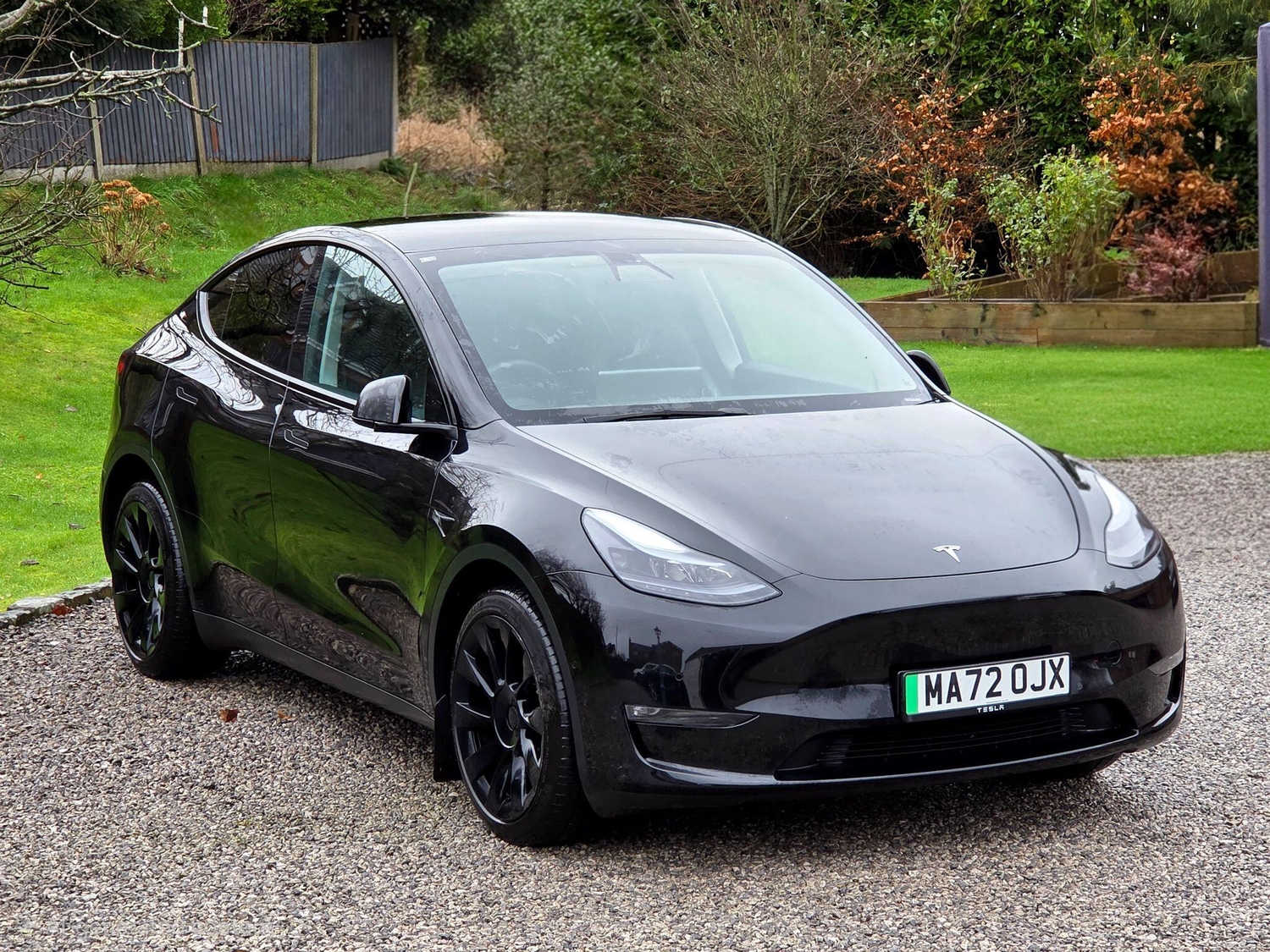 [ berth ]Tesla Model Y