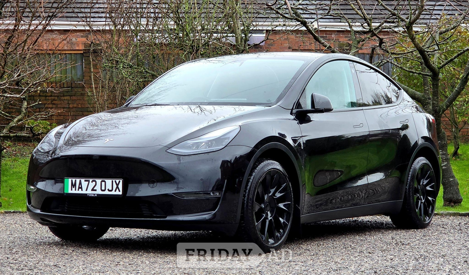 Tesla Model Y 2022 - Cars