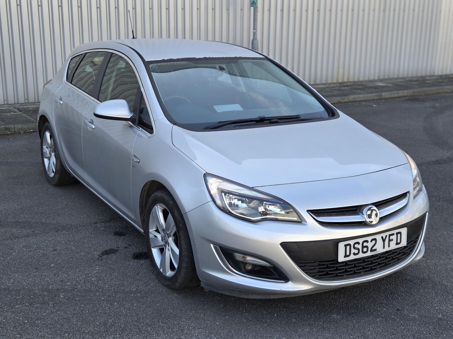 [ berth ]Vauxhall Astra