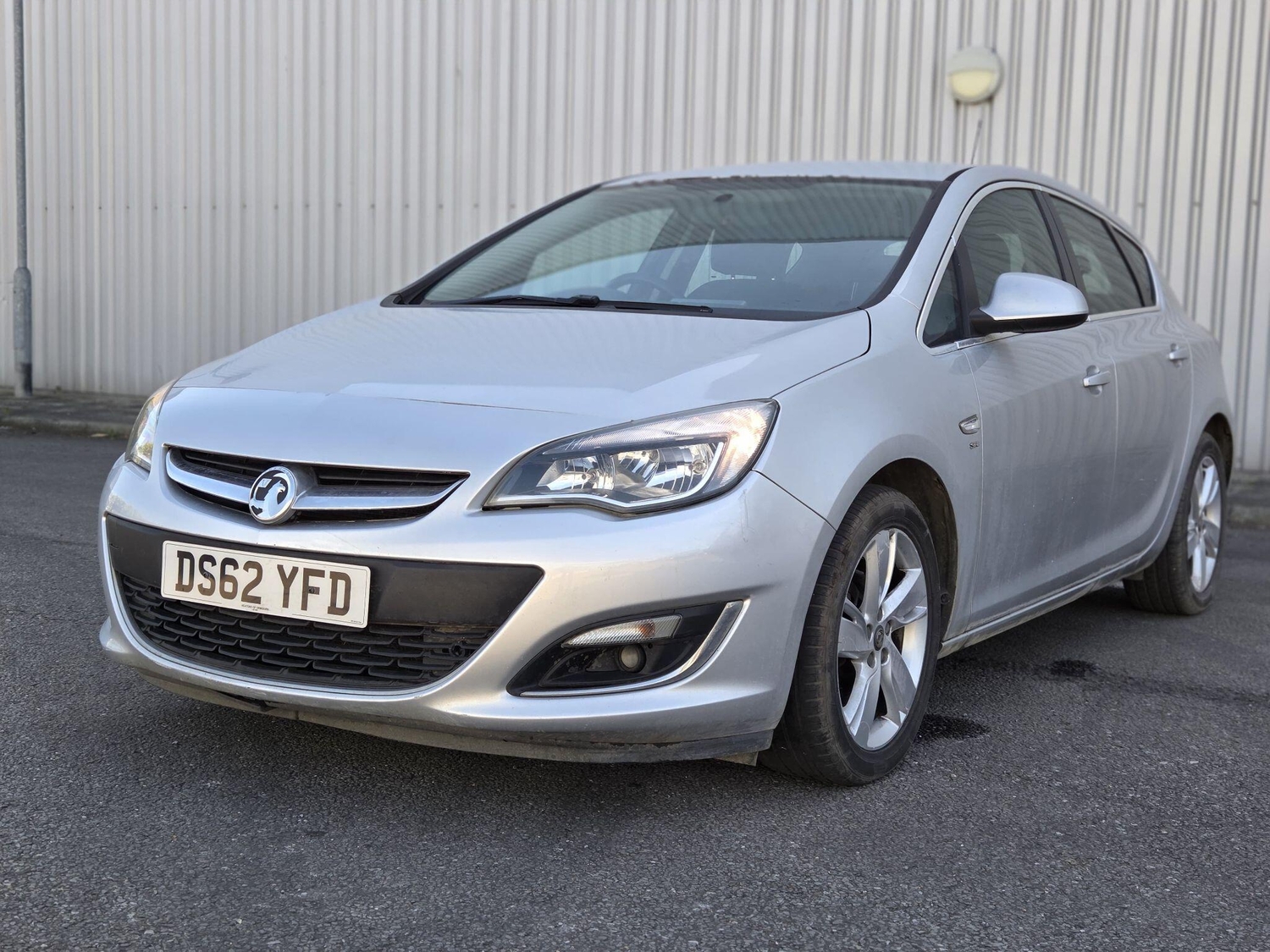 Vauxhall Astra 2013 - Cars