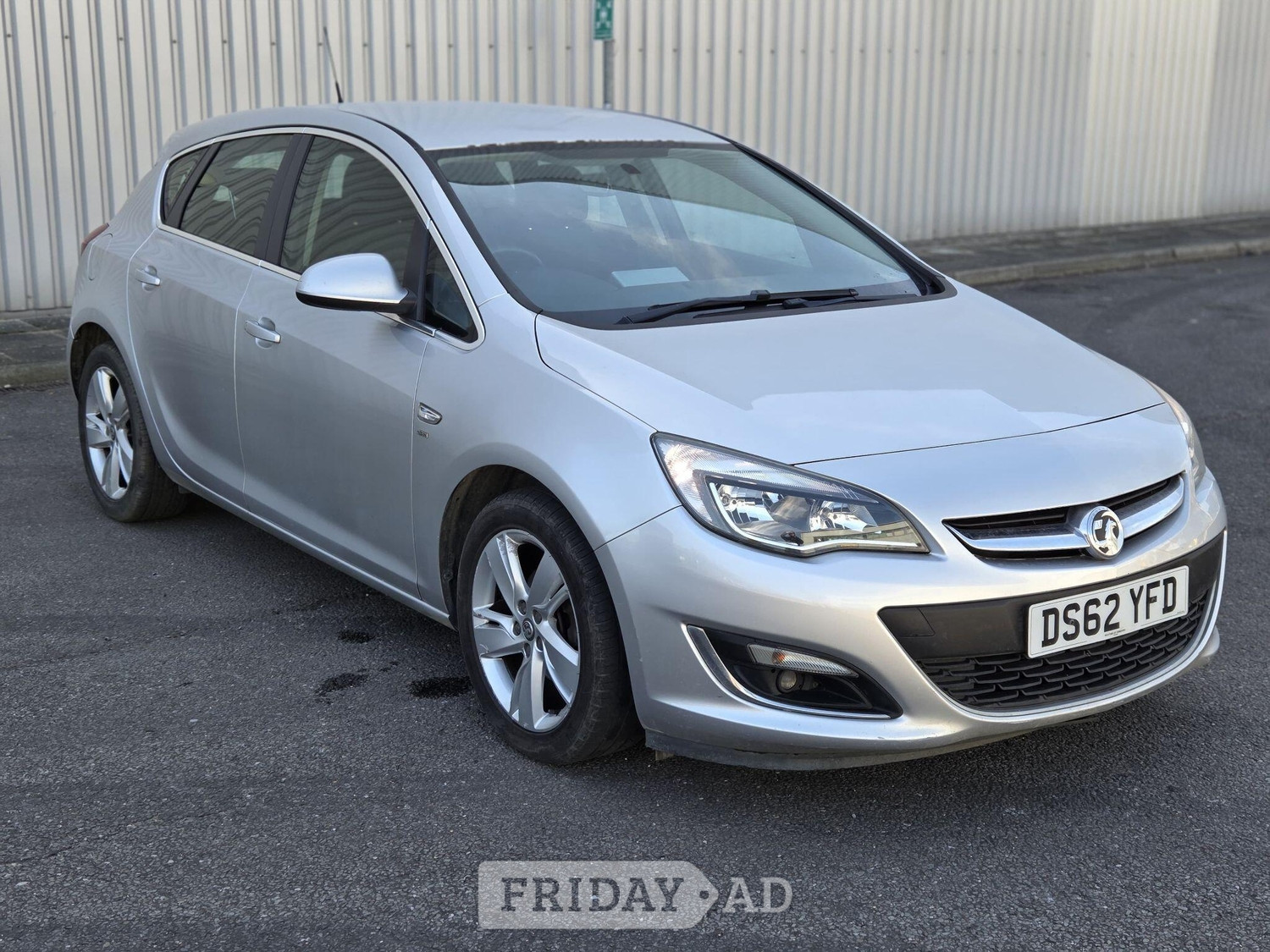 Vauxhall Astra 2013 in Slough