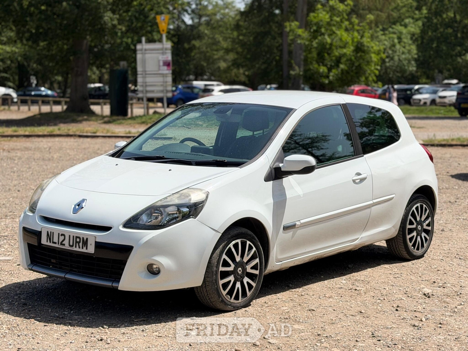 Renault Clio 2012 - Cars