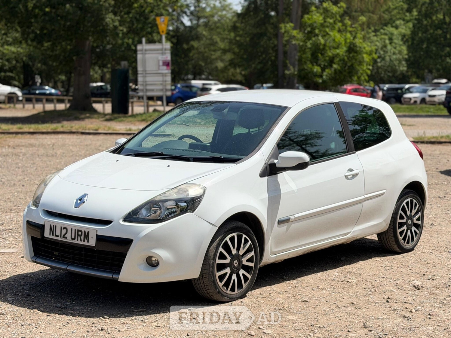 Renault Clio 2012 - Cars in Slough