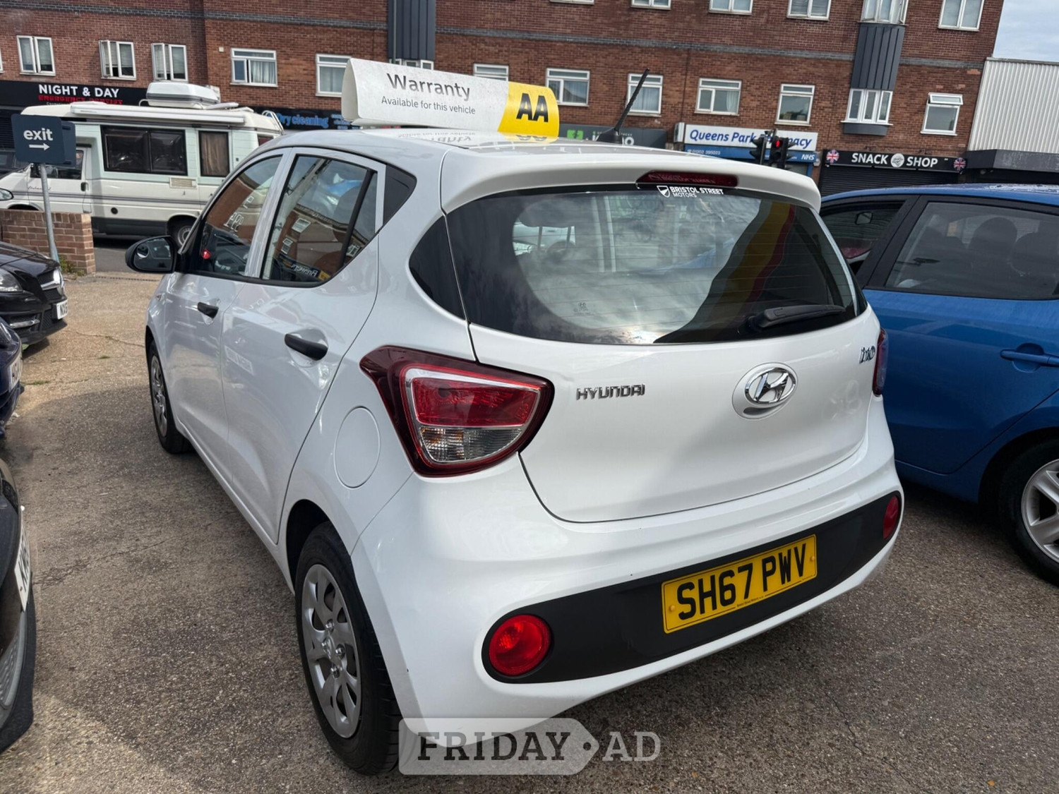 Hyundai i10 2017 - Cars in Bournemouth