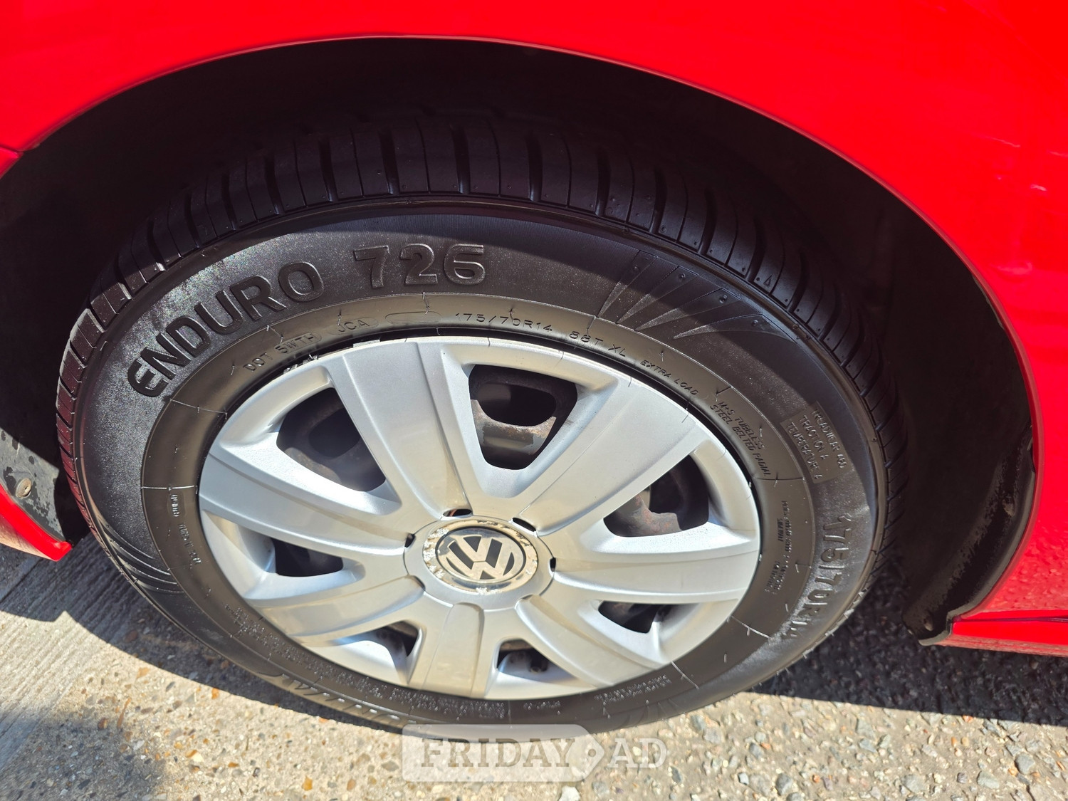 Volkswagen Polo 2013 - Cars