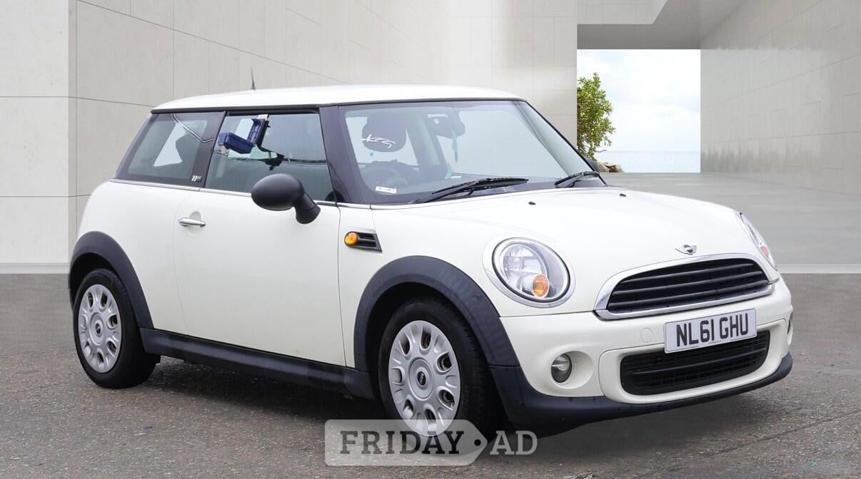 Mini Hatch 2011 in Maidenhead