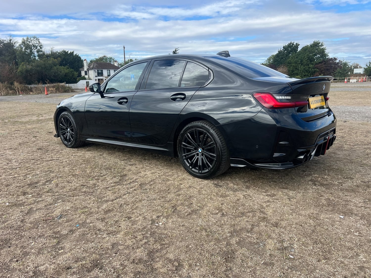 [ berth ]BMW 3 Series