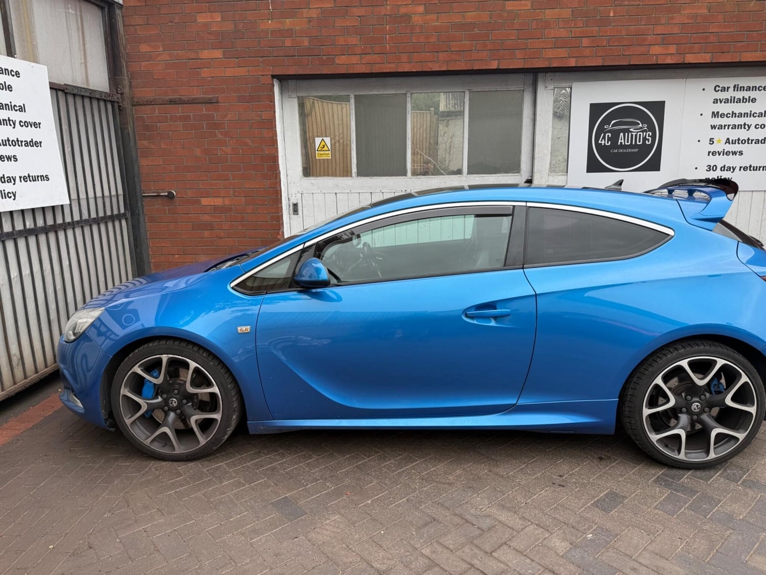 [ berth ]Vauxhall Astra