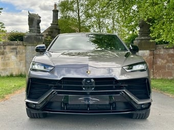 Lamborghini Urus 2024
