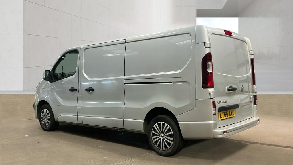[ berth ]Vauxhall Vivaro
