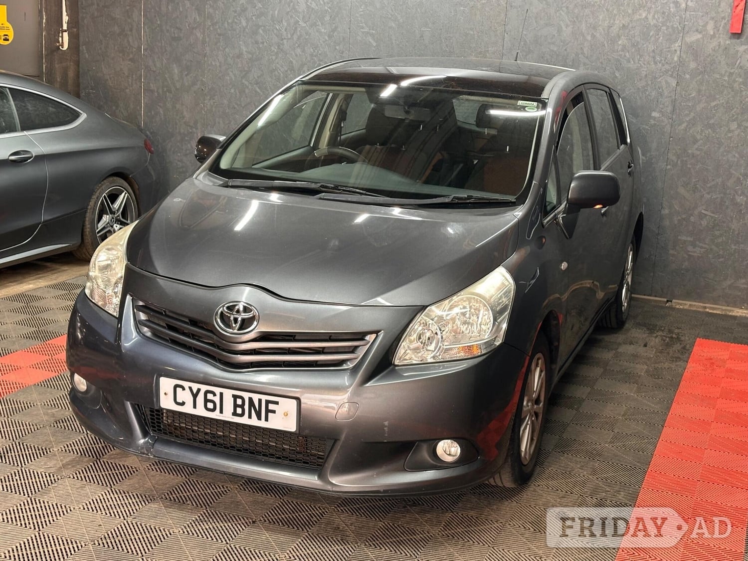 Toyota Verso 2011 - Cars