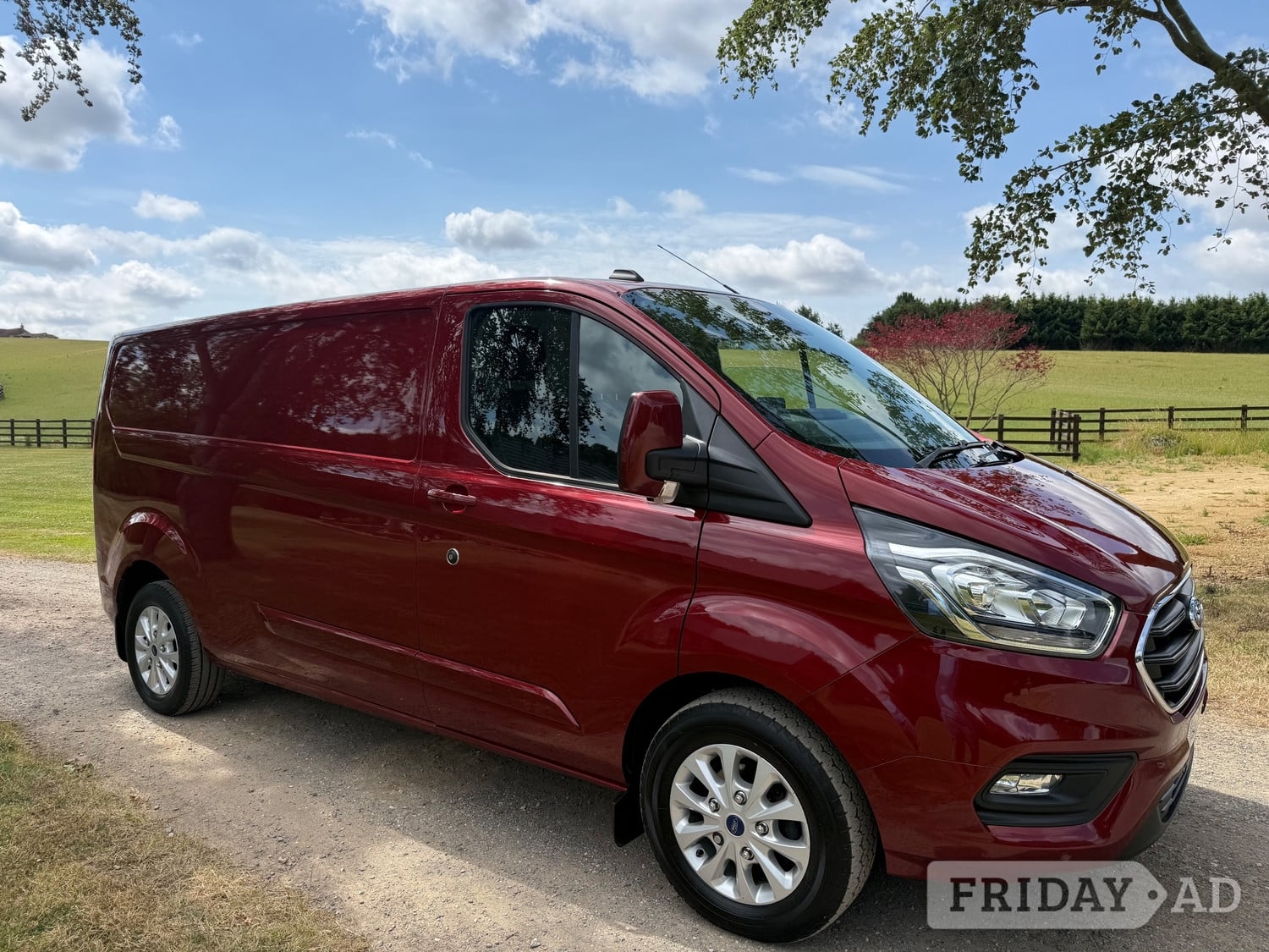 [ berth ]Ford Transit Custom