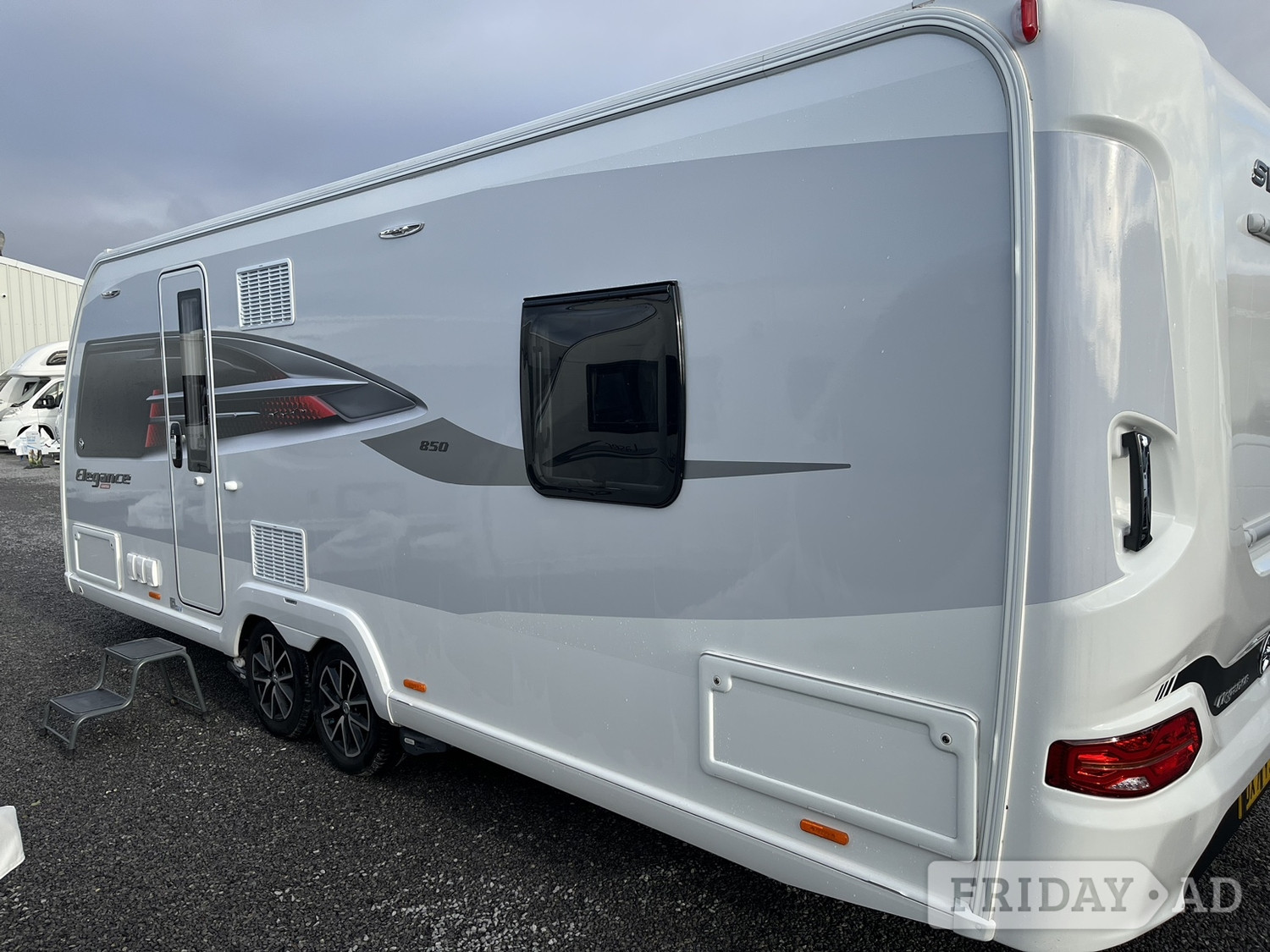 Swift Elegance Grande 850 2023 - Motorhomes & Caravans