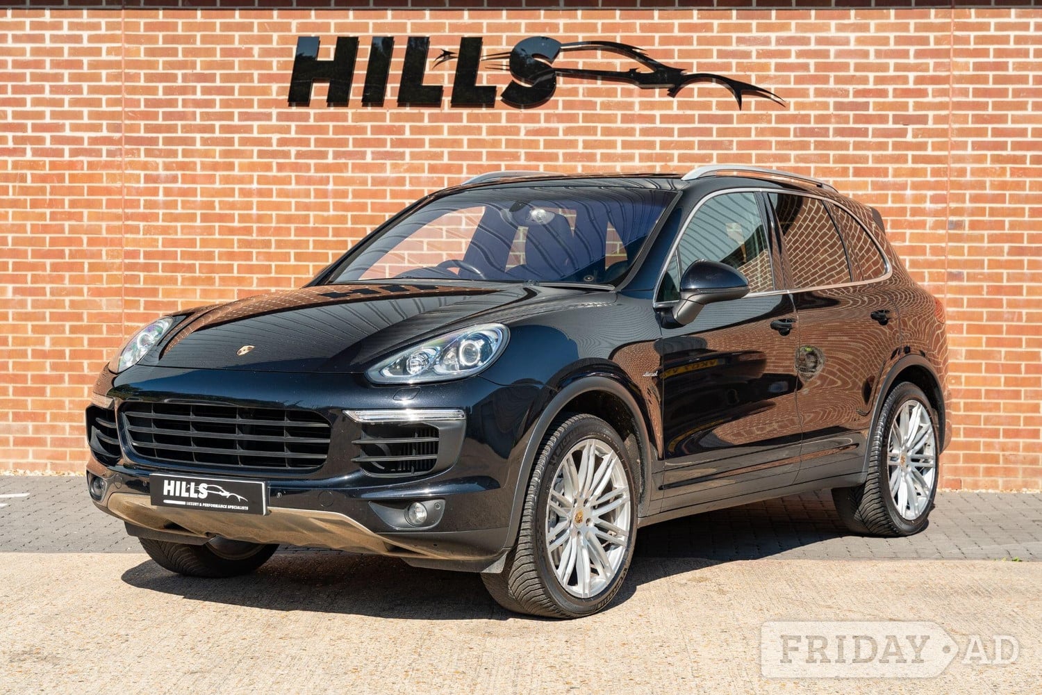 [ berth ]Porsche Cayenne