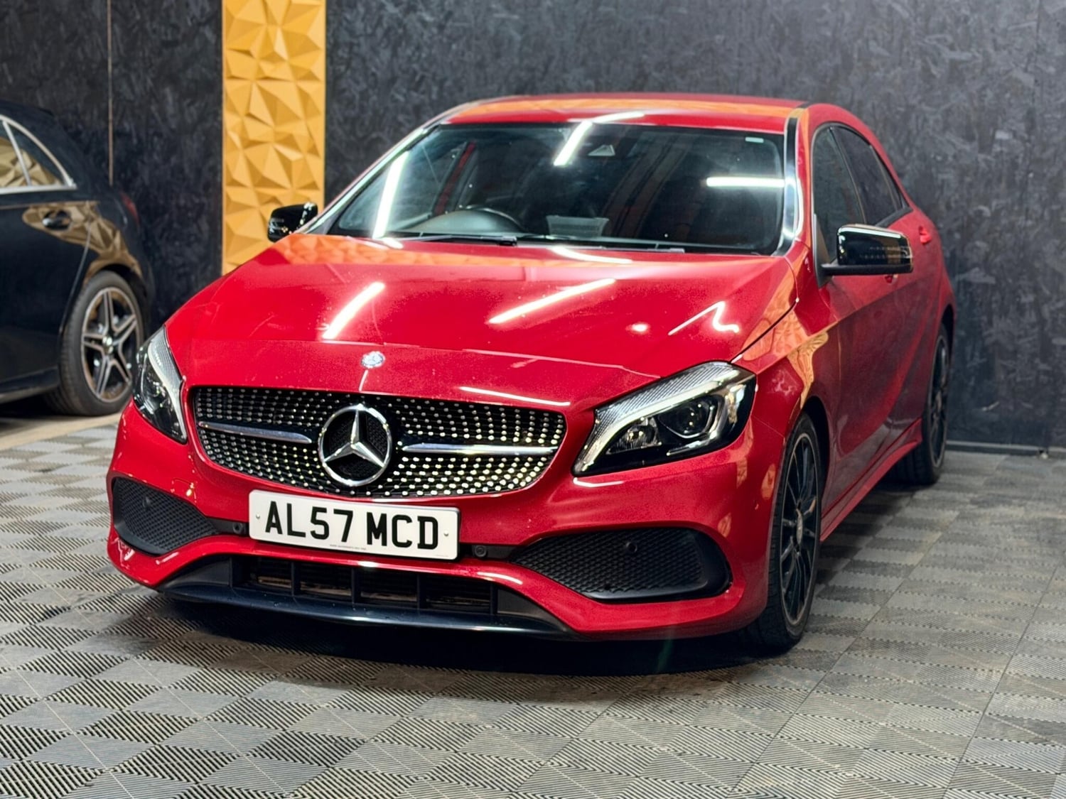 [ berth ]Mercedes-Benz A Class