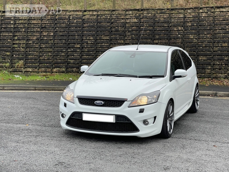 Ford Focus 2010 - Cars in Leeds