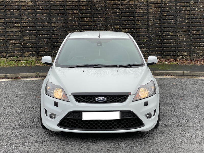 Ford Focus 2010 - Cars