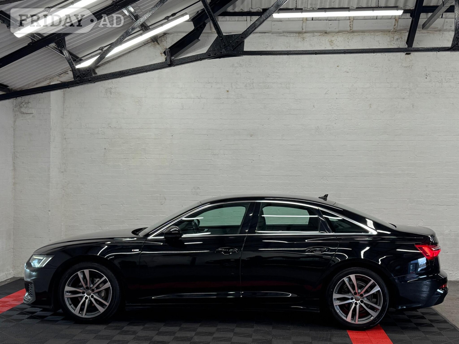 [ berth ]Audi A6 Saloon