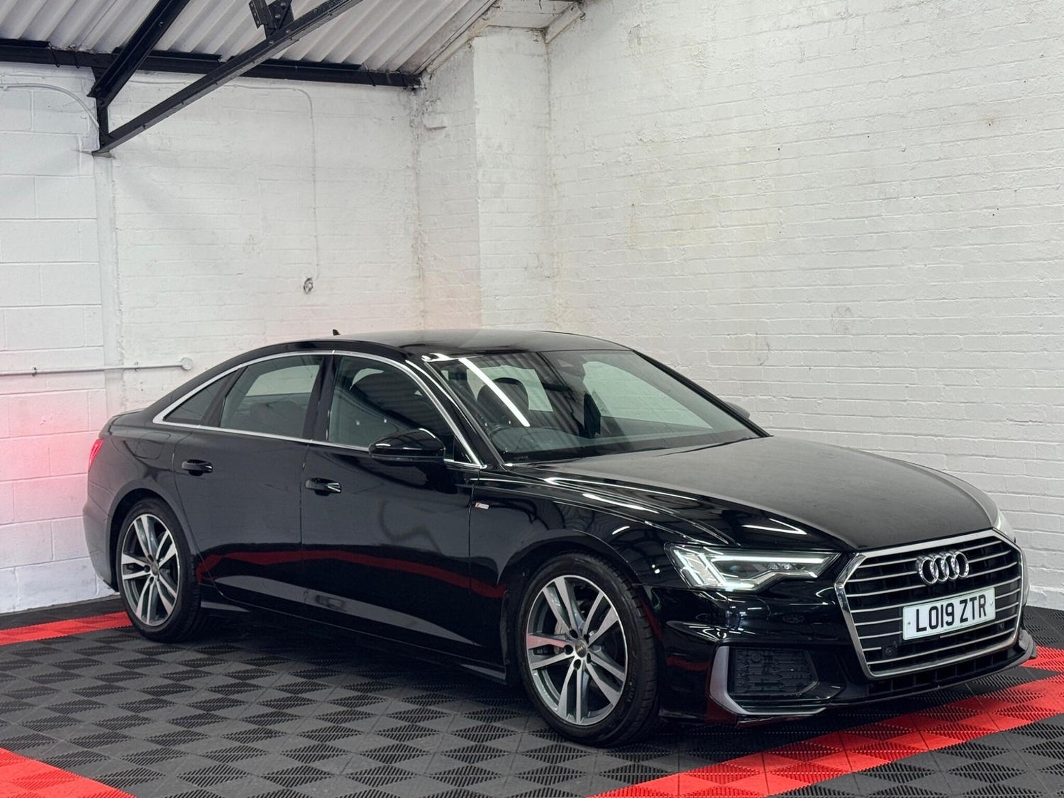 Audi A6 Saloon 2019 - Cars in Birmingham