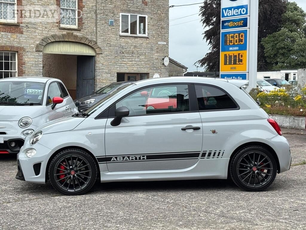 [ berth ]Abarth 595