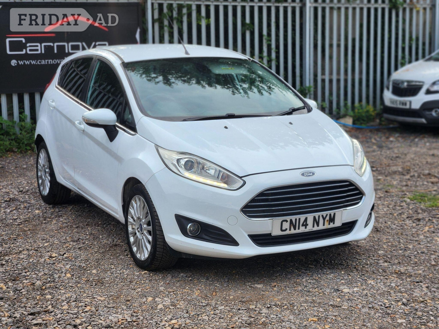 Ford Fiesta 2014 in Staines