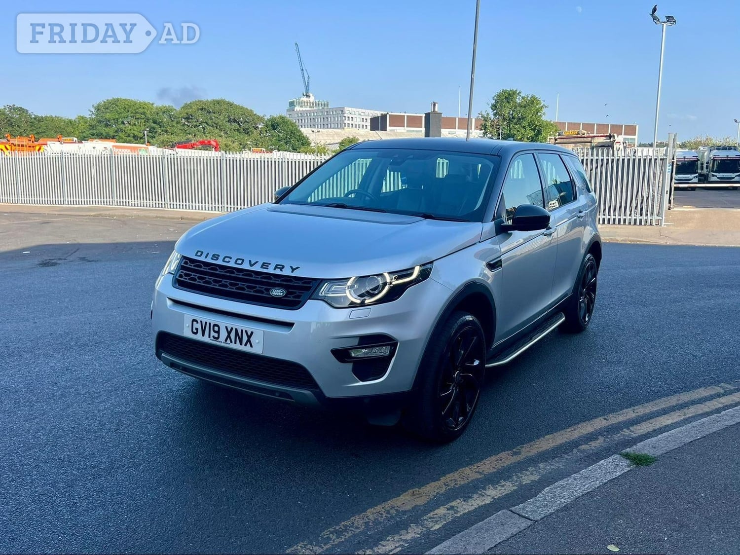 Land Rover Discovery Sport Wembley