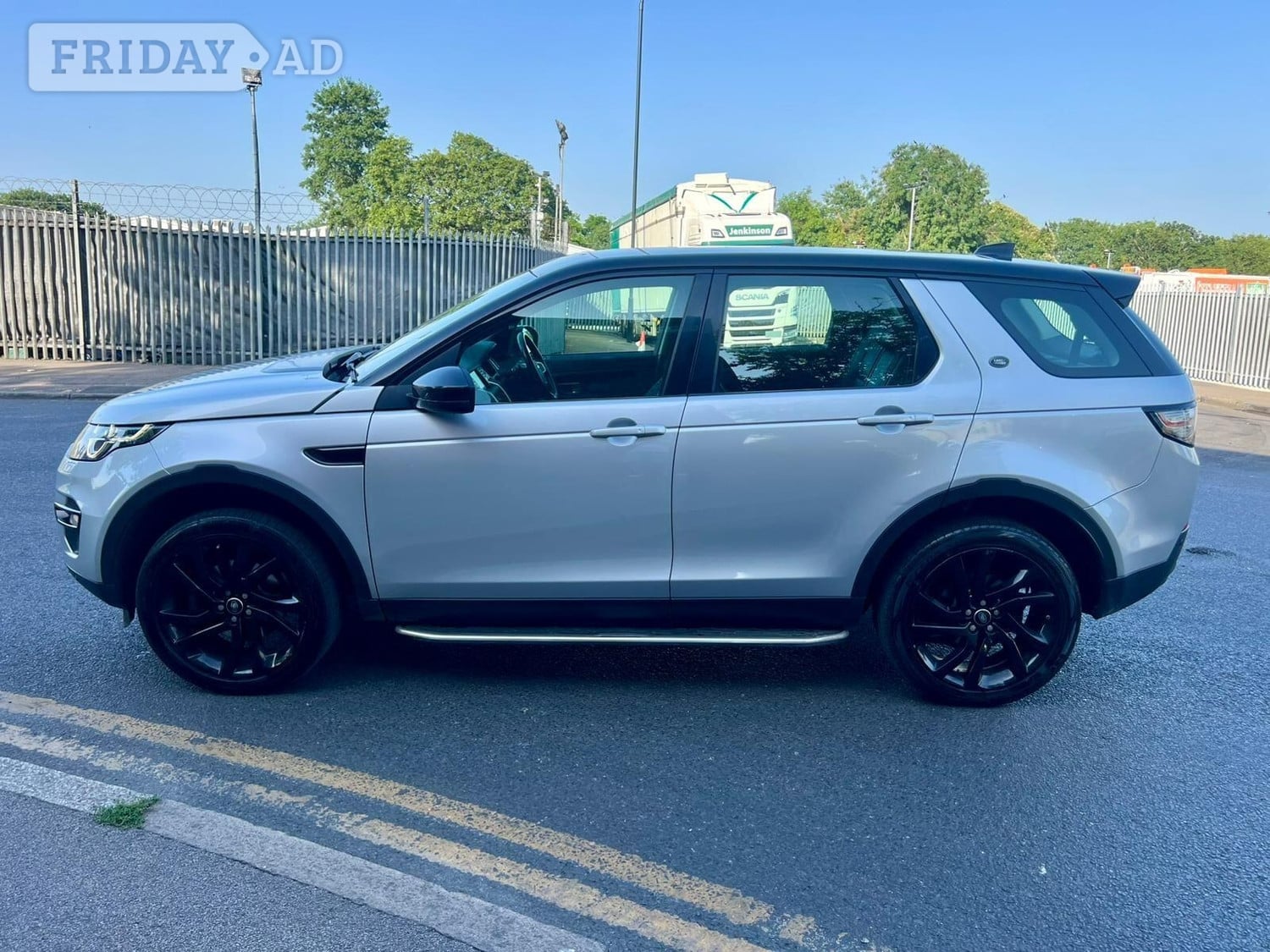 Land Rover Discovery Sport 2019 - Cars