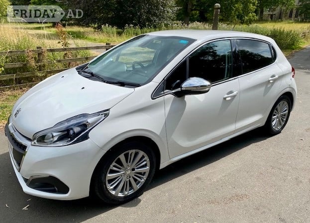 [ berth ]Peugeot 208