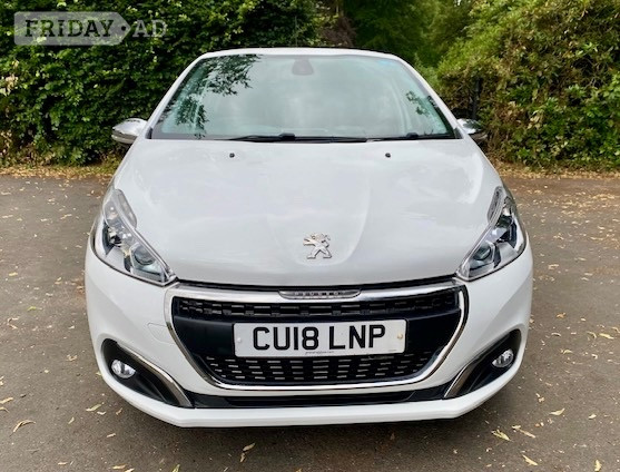 [ berth ]Peugeot 208