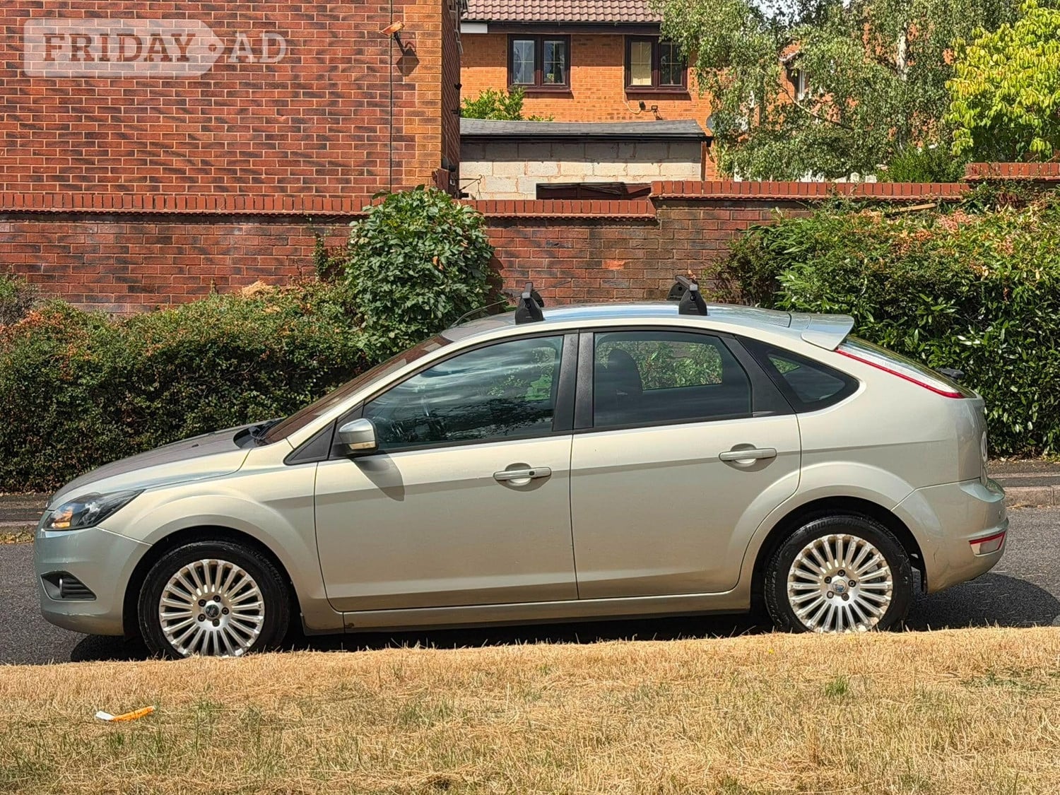 Ford Focus 2010 - Cars