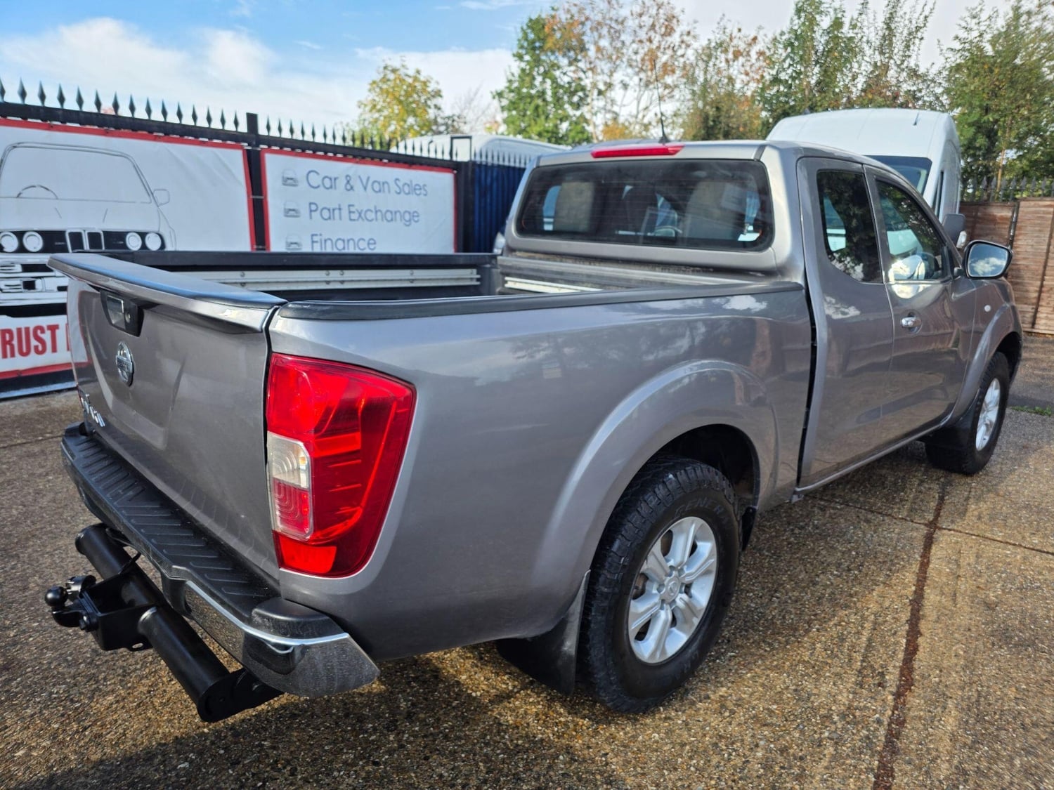 [ berth ]Nissan Navara